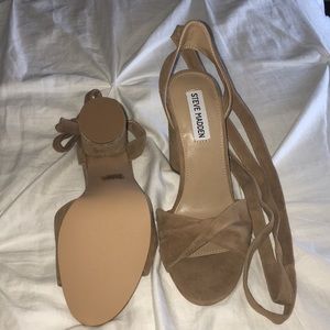 Steve Madden Clary Wrap Round Heel